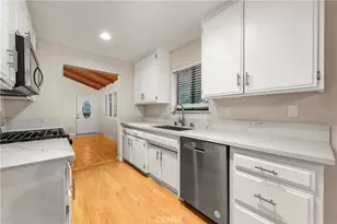 14520 Hardtree, Lake Hughes, CA 93532 - Photo 11