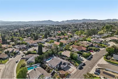 11461 Amigo Avenue, Porter Ranch, CA 91326 - Photo 47