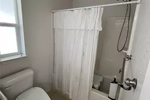 17 Serra Way, Los Angeles, CA 91345 - Photo 9