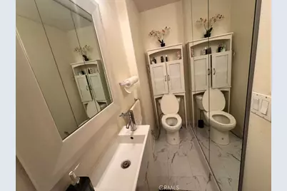 20300 Vanowen #29, Winnetka, CA 91306 - Photo 21