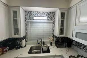 20300 Vanowen, Winnetka, CA 91306 - Photo 9