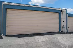 16723 Vanowen St, Van Nuys, CA 91406 - Photo 23