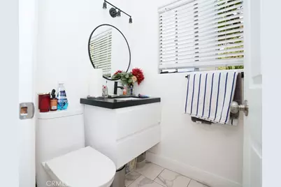 15500 Chatsworth, Los Angeles, CA 91345 - Photo 13