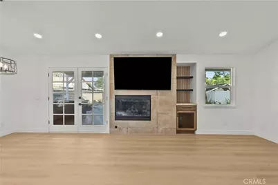 25072 Atwood, Newhall, CA 91321 - Photo 5