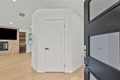 25072 Atwood, Newhall, CA 91321 - Photo 3