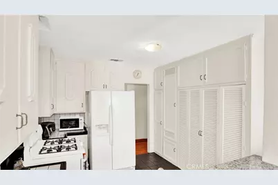 5734 Norwich, Sherman Oaks, CA 91411 - Photo 17