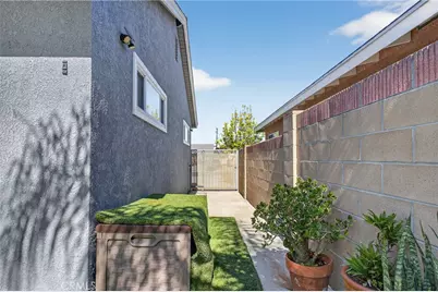 1758 W Siva, Anaheim, CA 92804 - Photo 23
