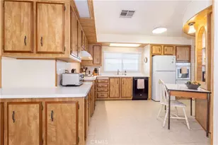 21315 Jimpson Way, Canyon Country, CA 91351 - Photo 7