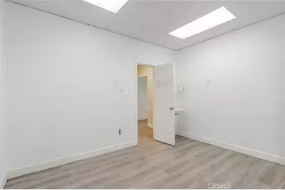 516 W Lancaster Boulevard, Lancaster, CA 93534 - Photo 9