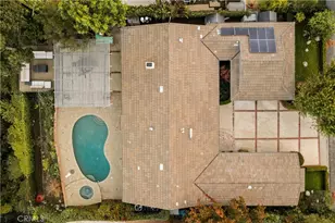 22370 Algunas Rd, Woodland Hills, CA 91364 - Photo 33