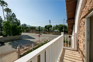 10670 Deering, Chatsworth, CA 91311 - Photo 41