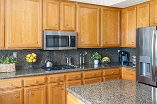 23224 Sherwood, Valencia, CA 91354 - Photo 13