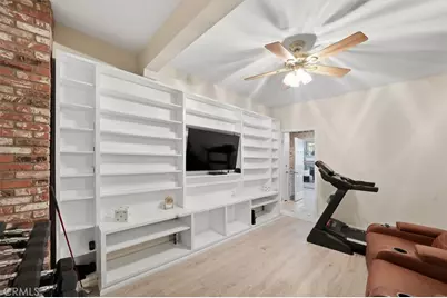 23224 Sherwood, Valencia, CA 91354 - Photo 37