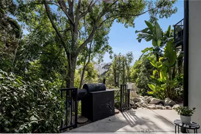 3261 N Knoll Drive, Los Angeles, CA 90068 - Photo 23