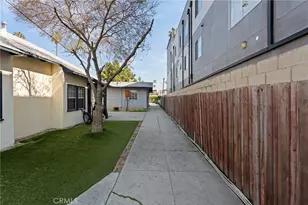 955 N Normandie, Los Angeles, CA 90029 - Photo 9