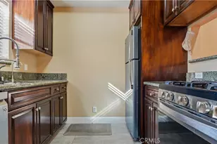 14256 Victory Blvd, Van Nuys, CA 91401 - Photo 9