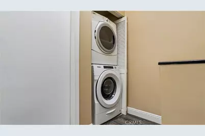 14256 Victory Boulevard #3, Van Nuys, CA 91401 - Photo 13