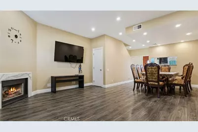 14256 Victory Boulevard #3, Van Nuys, CA 91401 - Photo 1