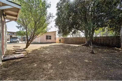 10959 Memory Park Avenue, Los Angeles, CA 91345 - Photo 23