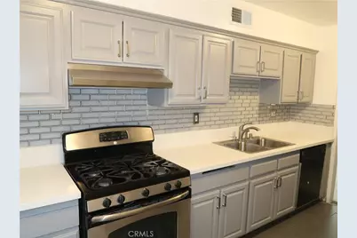 8105 Canby #4, Reseda, CA 91335 - Photo 3