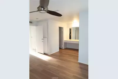 8105 Canby #4, Reseda, CA 91335 - Photo 27