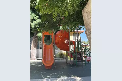 8105 Canby #4, Reseda, CA 91335 - Photo 33