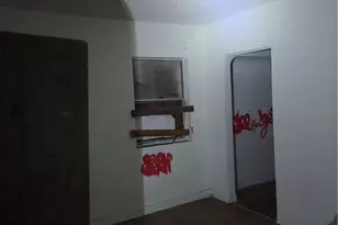 11727 Alabama, Los Angeles, CA 90059 - Photo 7