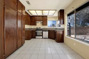 1703 E Ave R-3, Palmdale, CA 93550 - Photo 11