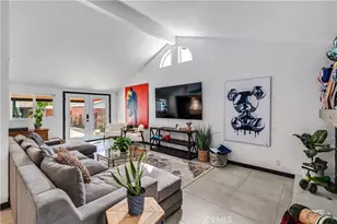 7702 De Soto, Canoga Park, CA 91304 - Photo 3