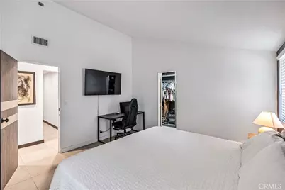 7702 De Soto, Canoga Park, CA 91304 - Photo 17
