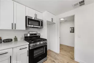 14456 Foothill Blvd, Sylmar, CA 91342 - Photo 17
