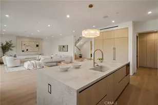 15451 Camarillo St, Sherman Oaks, CA 91403 - Photo 11