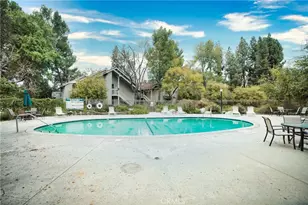 7050 Shoup Ave, Canoga Park, CA 91303 - Photo 37