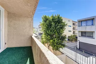 5429 Newcastle, Encino, CA 91316 - Photo 23