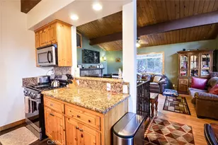 24719 Valle, Crestline, CA 92325 - Photo 11