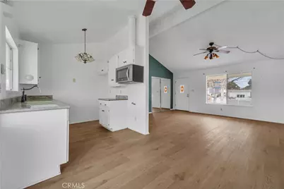 21010 Lodi Pl, California City, CA 93505 - Photo 5