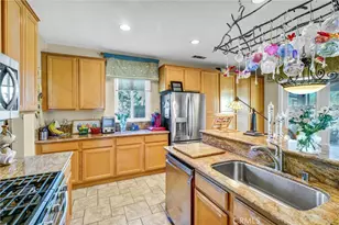 25304 Rolling Greens, Saugus, CA 91350 - Photo 15