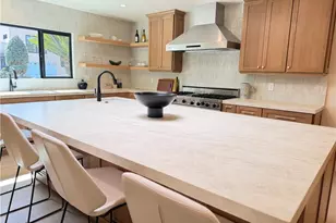 18611 Rocoso Pl, Tarzana, CA 91356 - Photo 7