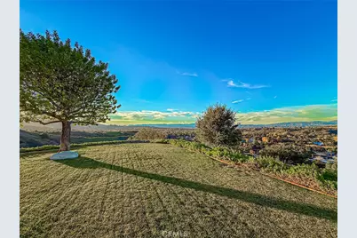 24525 Desert, Newhall, CA 91321 - Photo 9