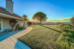 24525 Desert, Newhall, CA 91321 - Photo 9