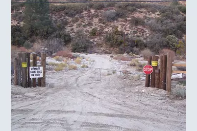 20129 Pine Canyon, Lake Hughes, CA 93532 - Photo 7