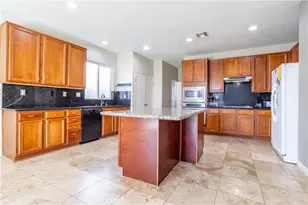 42129 Madison Ct, Lancaster, CA 93536 - Photo 13