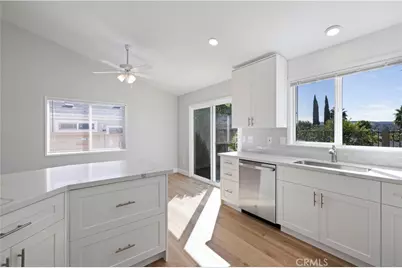 20066 Crestview, Canyon Country, CA 91351 - Photo 3