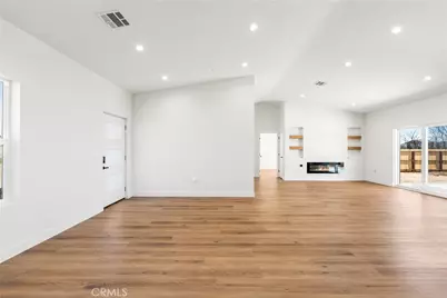 21860 Bancroft Drive, California City, CA 93505 - Photo 7