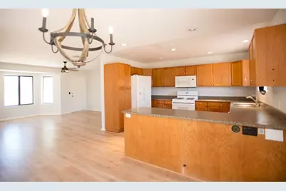 5902 Margaritha, Rosamond, CA 93560 - Photo 5