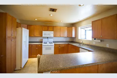 5902 Margaritha, Rosamond, CA 93560 - Photo 13