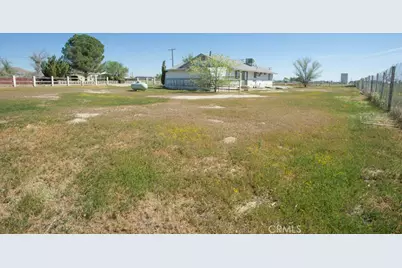 5902 Margaritha, Rosamond, CA 93560 - Photo 17