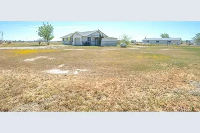 5902 Margaritha, Rosamond, CA 93560 - Photo 23