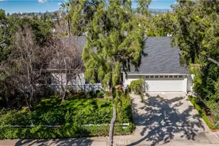 10455 Lindbrook Dr, Los Angeles, CA 90024 - Photo 45