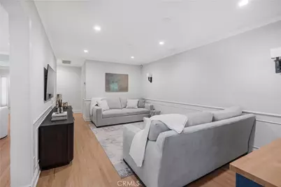 10455 Lindbrook Drive, Los Angeles, CA 90024 - Photo 17